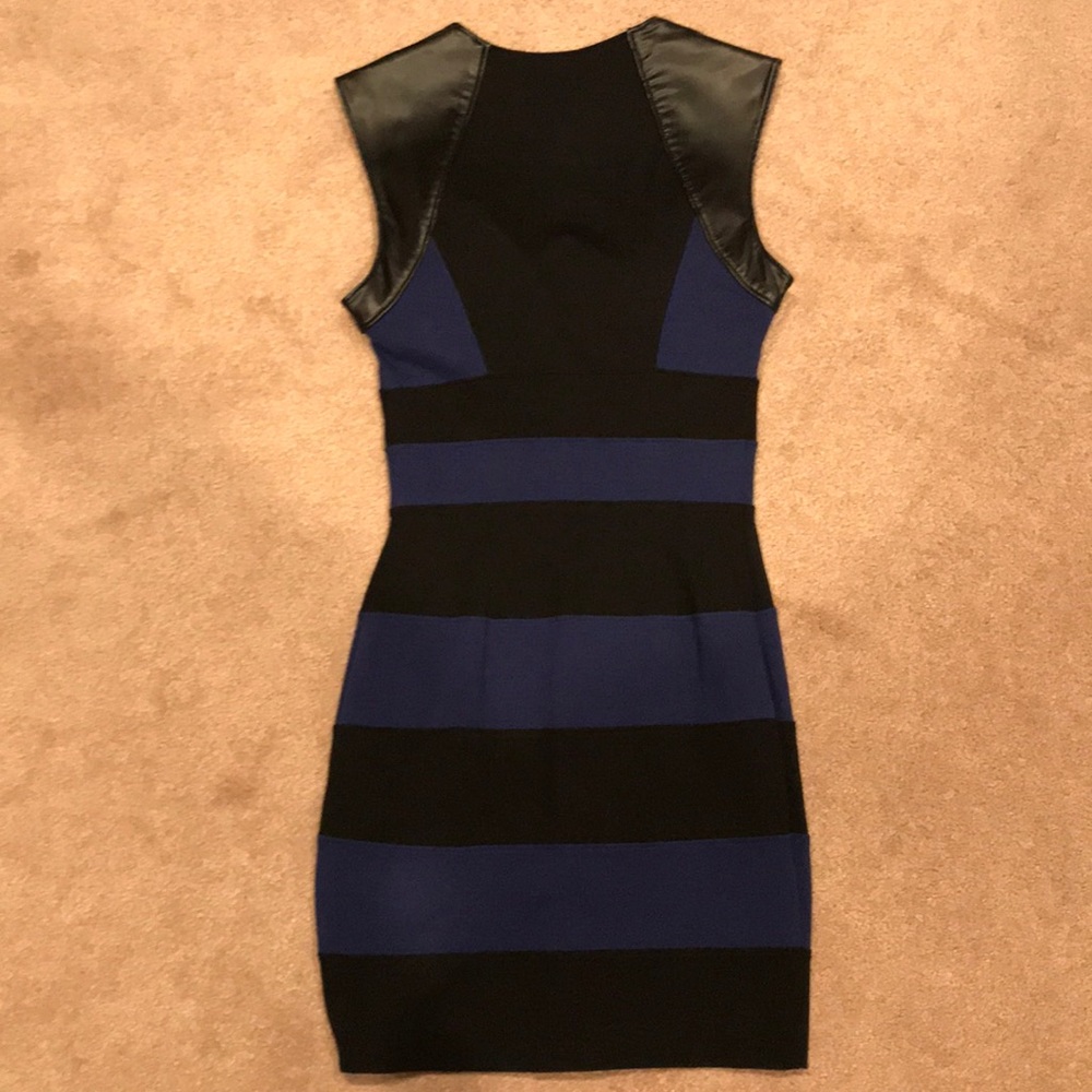 Bebe Dress - Picture 3 of 3